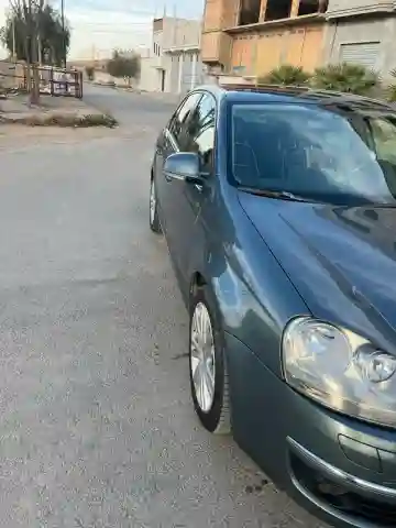 Volkswagen Jetta 2025 - Vue 4