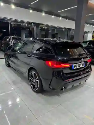 BMW Série 1 2025 118i - Vue 17