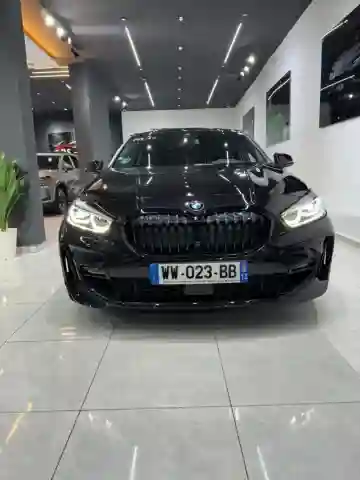 BMW Série 1 2025 118i - Vue 5