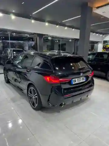 BMW Série 1 2025 118i - Vue 9
