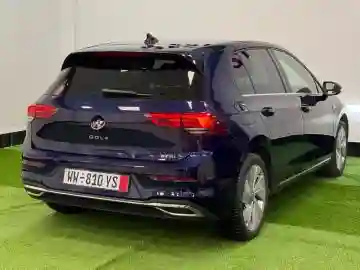 Volkswagen Golf 8 2021 Life - Vue 16