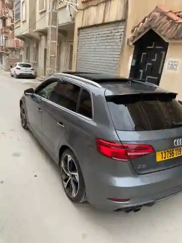 Audi A3 2019 S Line - Vue 11