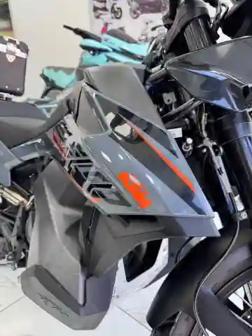 Adventure KTM 2022 - Vue 5