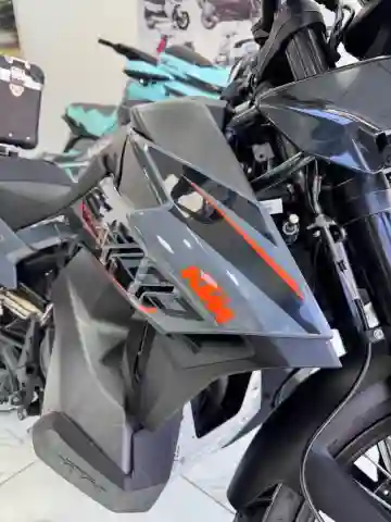 Adventure KTM 2022 - Vue 7