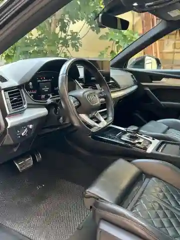 Audi Q5 2022 S Line - Vue 18