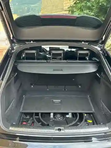 Audi Q5 2022 S Line - Vue 9