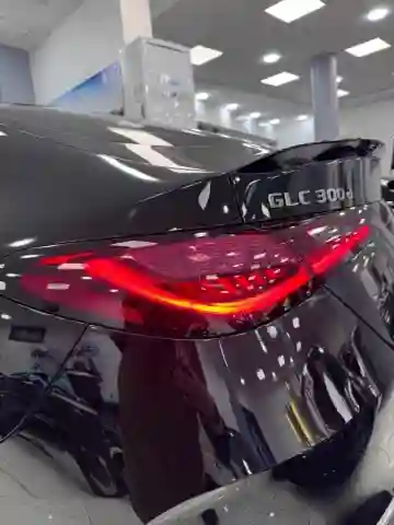 Mercedes GLC 2025 300d - Vue 2