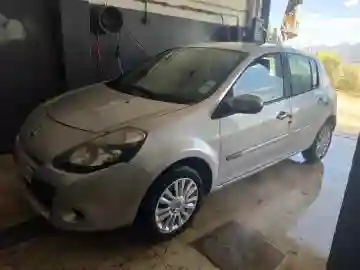 Renault Clio 3 2010 Clio 3 - Vue 10