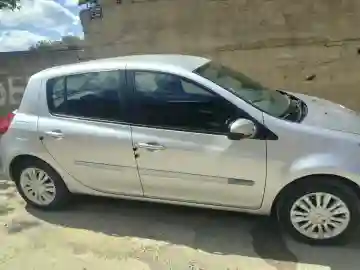 Renault Clio 3 2010 Clio 3 - Vue 6