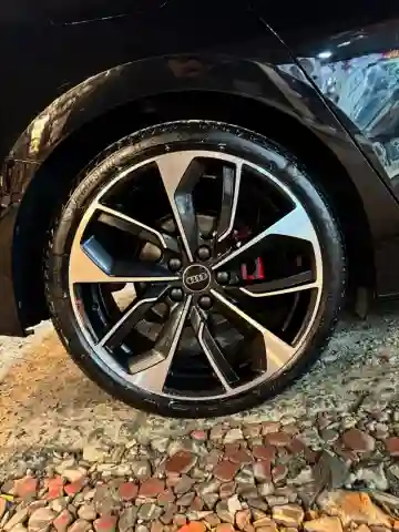 Audi A3 2023 Sline - Vue 4