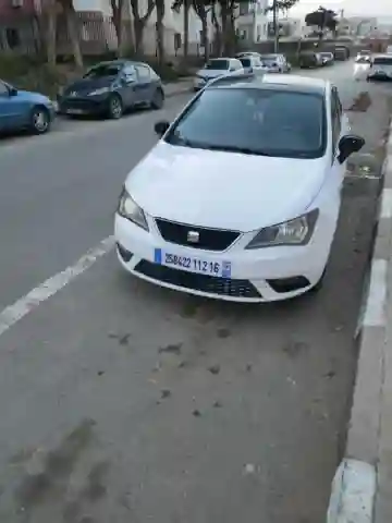 Seat Ibiza 2012 Fully +toit Ouvrant - Vue 2
