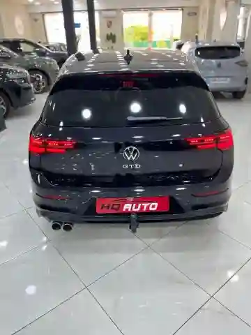 Volkswagen Golf 8 2024 GTD - Vue 1