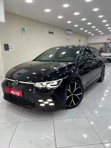 Volkswagen Golf 8 2024 GTD - Vue 3