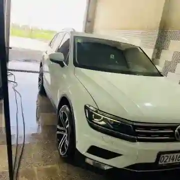 Volkswagen Tiguan 2016 Carat + - Vue 16