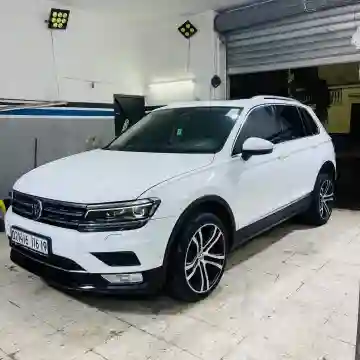 Volkswagen Tiguan 2016 Carat + - Vue 6