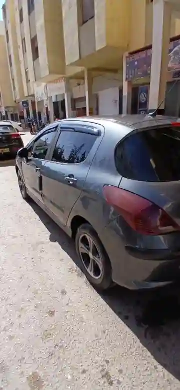 Peugeot 308 2008 Premium - Vue 10