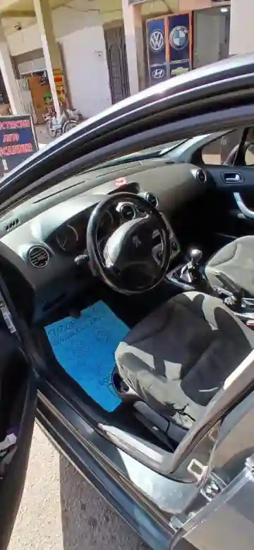 Peugeot 308 2008 Premium - Vue 2