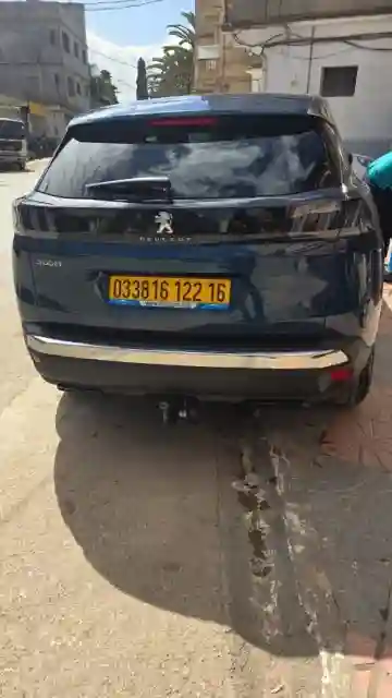 Peugeot 3008 2022 Allure - Vue 11