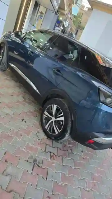 Peugeot 3008 2022 Allure - Vue 18