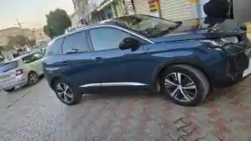 Peugeot 3008 2022 Allure - Vue 5
