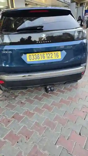 Peugeot 3008 2022 Allure - Vue 7