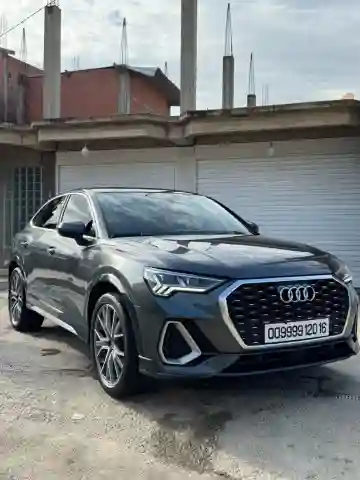 Audi Q3 2020 S Line - Vue 16