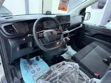 Peugeot Traveller 2025 9 Place - Vue 2