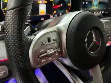 Mercedes GLE 2022 AMG Line + - Vue 16