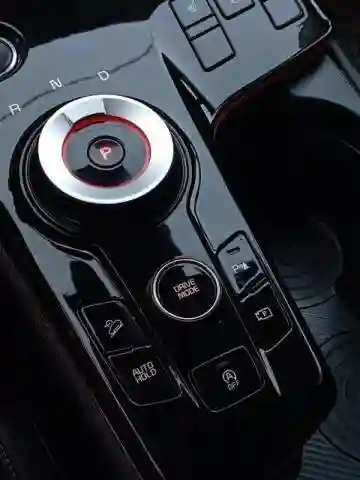 Kia Sportage 2023 Prestige - Vue 8