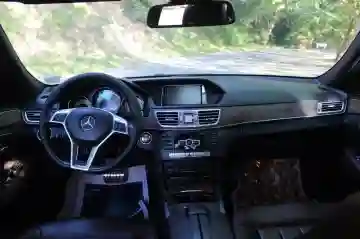 Mercedes Classe E 2014 Technologie + - Vue 13