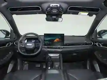 Geely Coolray 2025 Start Shine Full Option - Vue 11