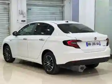 Fiat Tipo Sedan 2025 Life - Vue 10