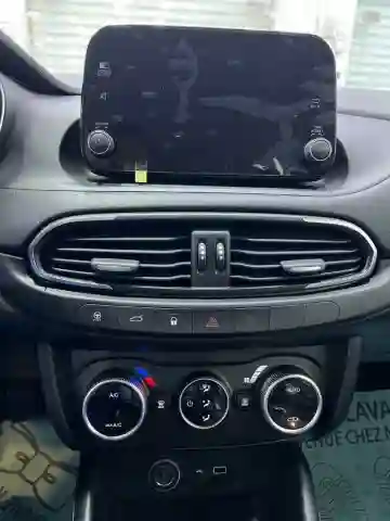 Fiat Tipo Sedan 2025 Life - Vue 5