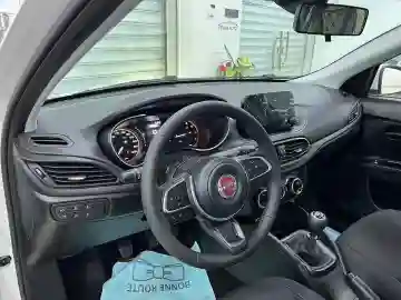 Fiat Tipo Sedan 2025 Life - Vue 7
