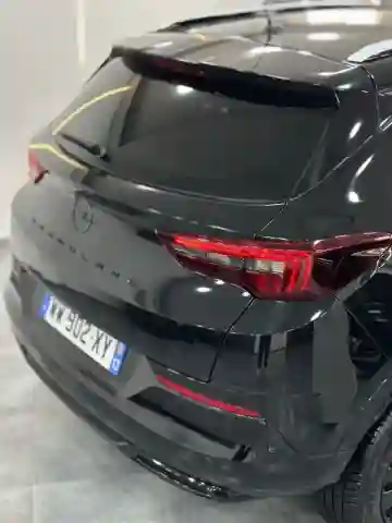 Opel Grandland 2025 - Vue 2