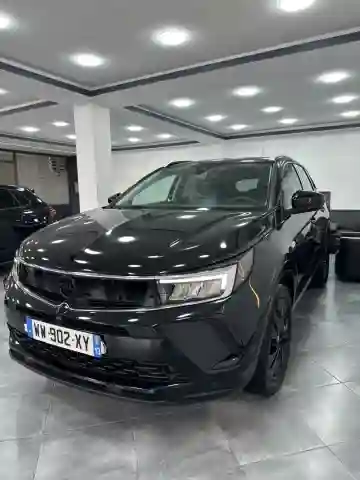 Opel Grandland 2025 - Vue 4