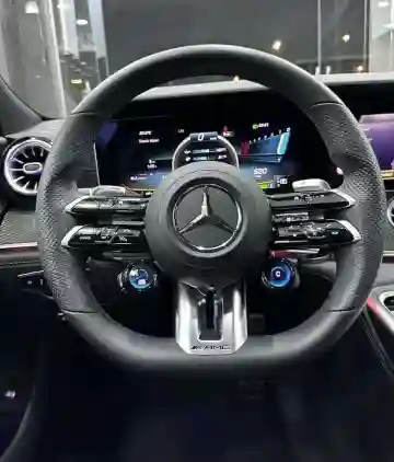 Mercedes GT 43 2023 AMG - Vue 14
