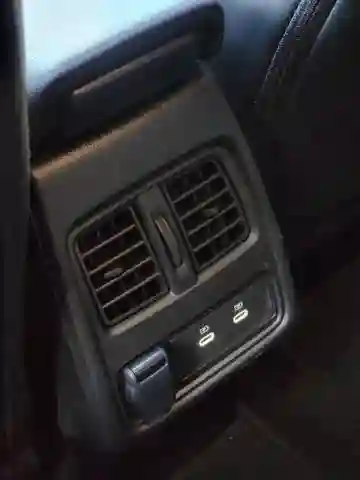 Renault Captur 2025 Techno - Vue 7