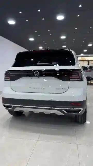 Volkswagen T-cross 2025 T-cross - Vue 8