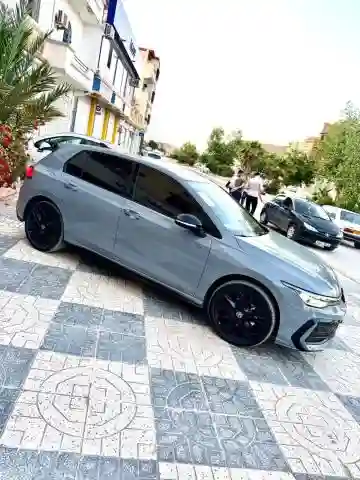 Volkswagen Golf 8 2025 R-line - Vue 3