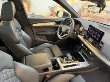 Audi Q5 2022 S-line 40 TDI Quattro - Vue 10