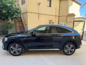 Audi Q5 2022 S-line 40 TDI Quattro - Vue 6