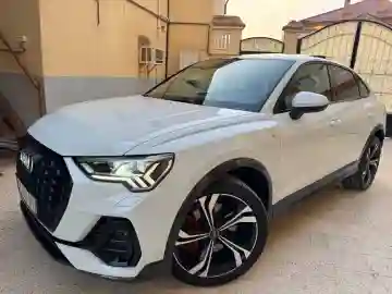 Audi Q3 2021 S-line Sportback Quattro - Vue 3