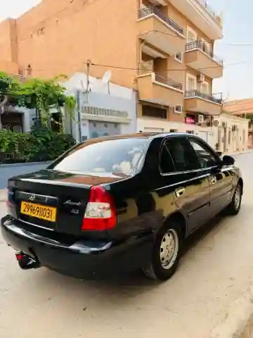 Hyundai Accent 2010 GLS - Vue 12