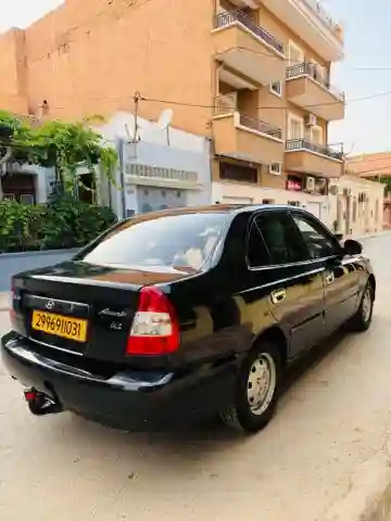 Hyundai Accent 2010 GLS - Vue 19