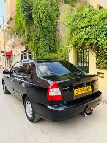 Hyundai Accent 2010 GLS - Vue 6