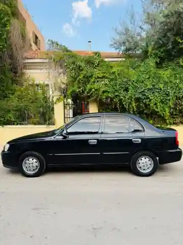 Hyundai Accent 2010 GLS - Vue 8