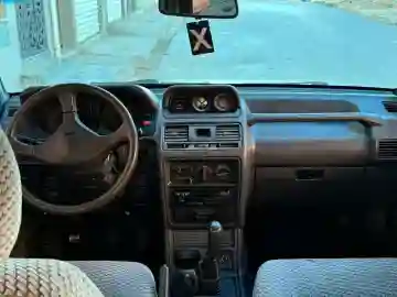 Mitsubishi Pajero Court 1993 Pajero Court - Vue 12
