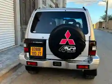 Mitsubishi Pajero Court 1993 Pajero Court - Vue 15