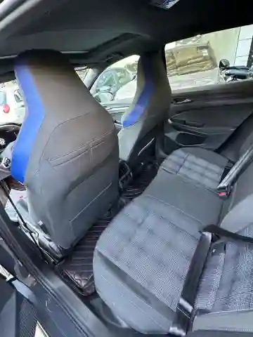 Volkswagen Golf 8 2021 GTE - Vue 5